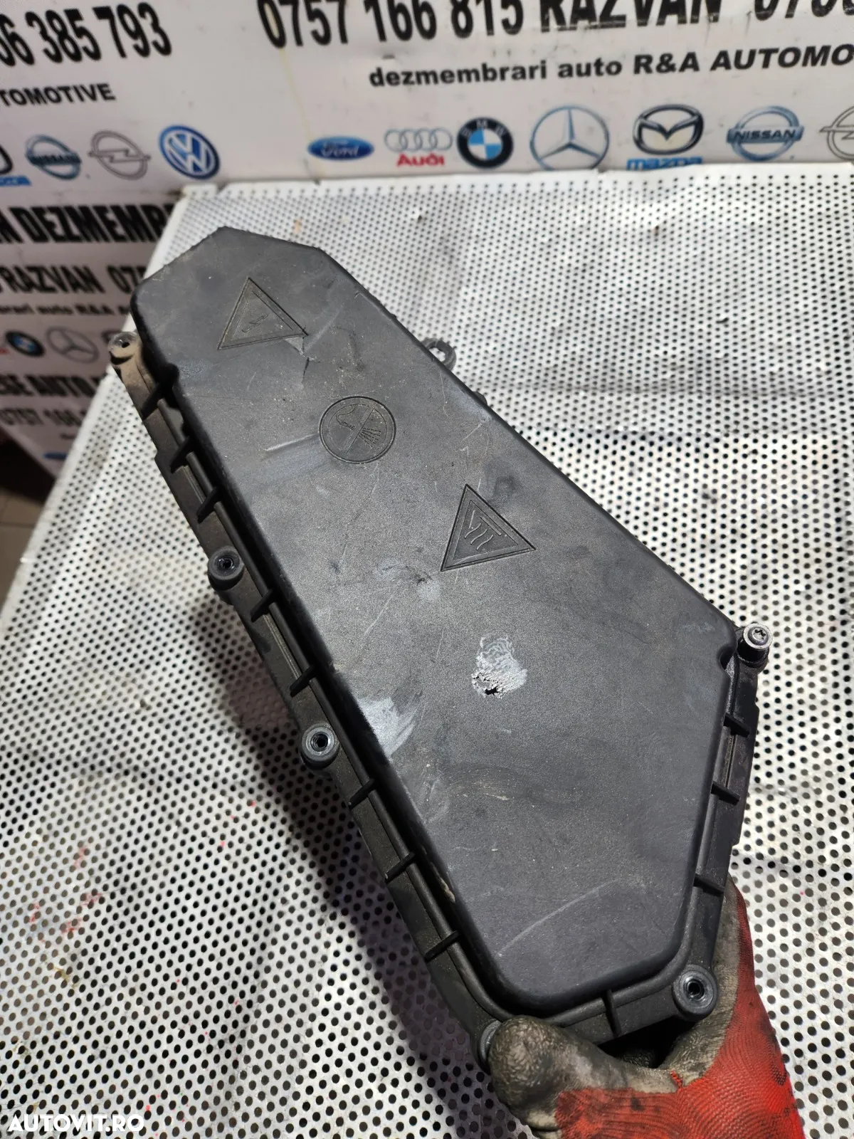 Carcasa Calculator Motor ECU Bmw Seria 4 F32 F33 F36 CAPAC FISURAT Motor N47D20D Dezmembrez Bmw Ser - 6