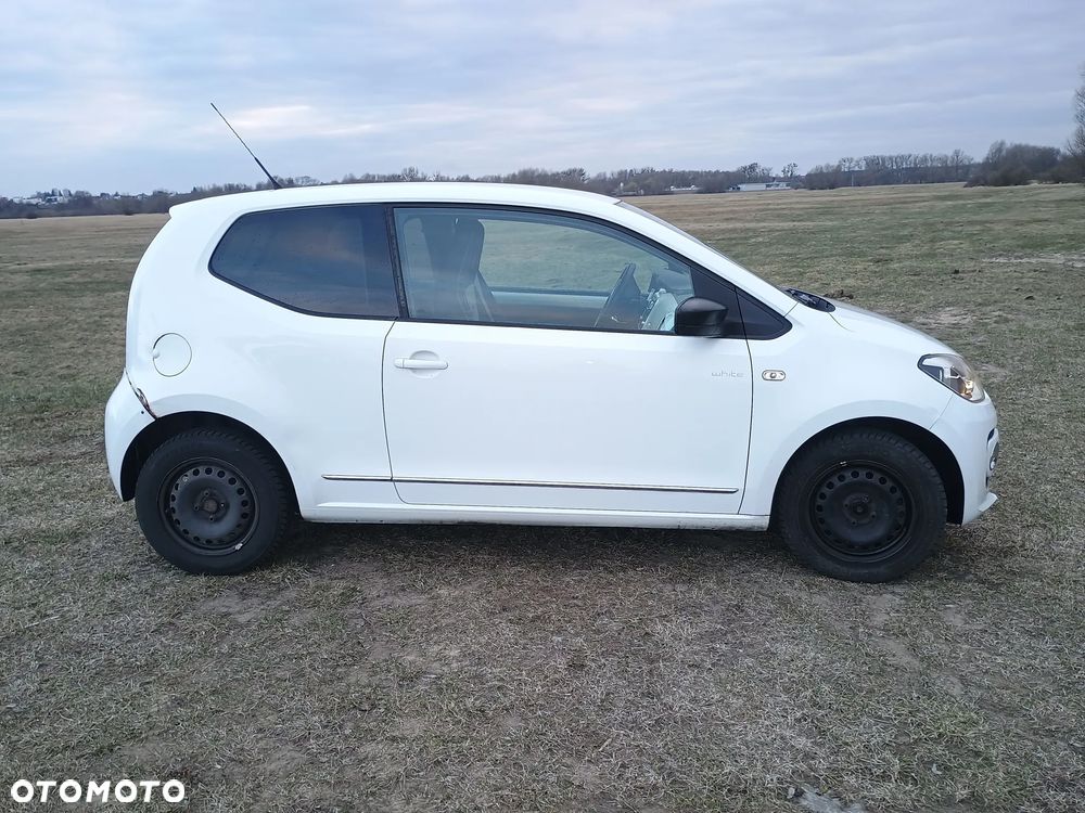 Volkswagen up! white - 5