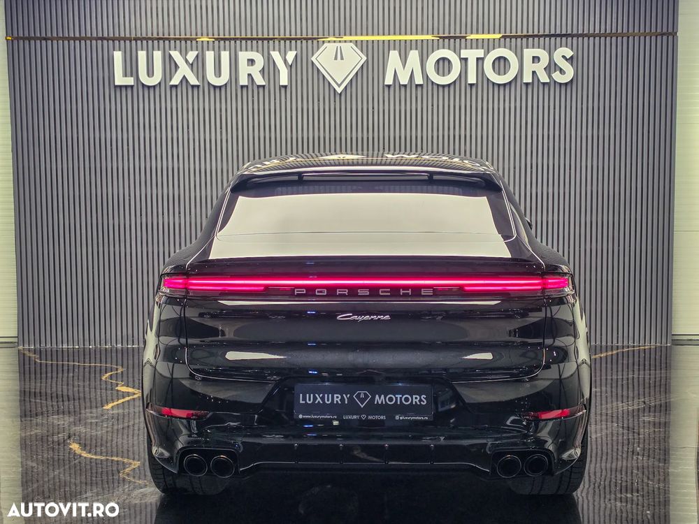 Porsche Cayenne Coupe Black Edition - 35