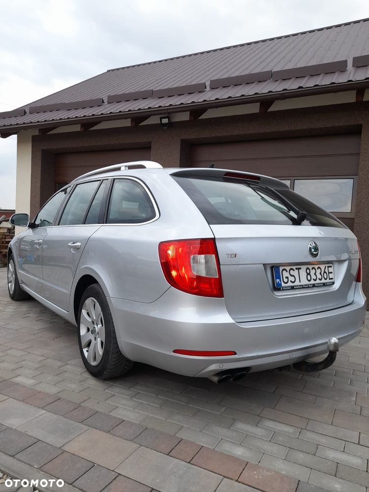 Skoda Superb 2.0 TDI Family - 7