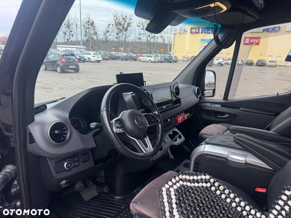Mercedes-Benz Sprinter - 10