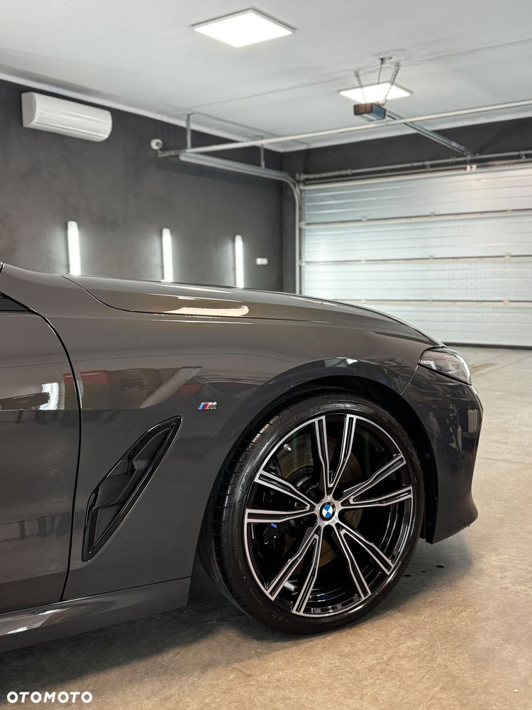 BMW Seria 8 M850i xDrive - 14