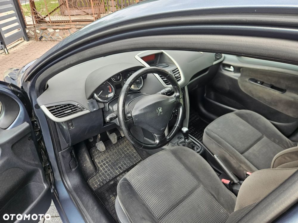 Peugeot 207 1.4 HDi Presence - 6