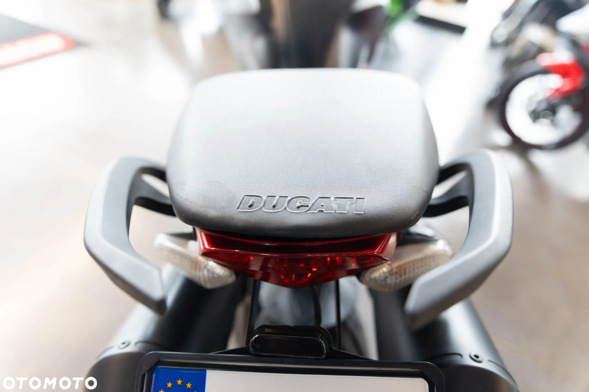 Ducati Monster - 13