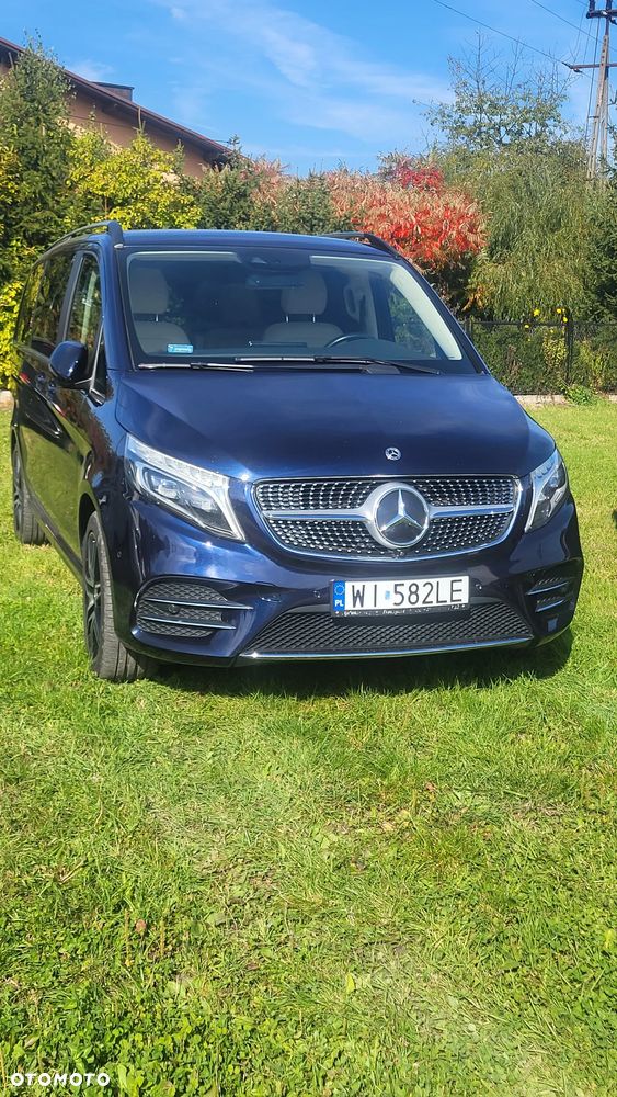 Mercedes-Benz Klasa V - 2