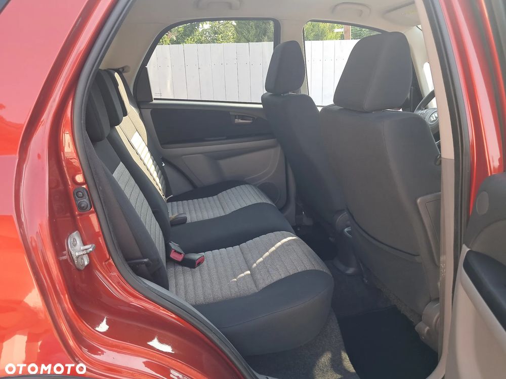 Suzuki SX4 1.6 GLX / Comfort - 12