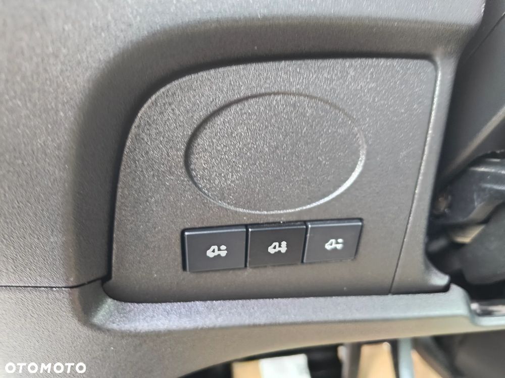 Iveco DAILY - 16
