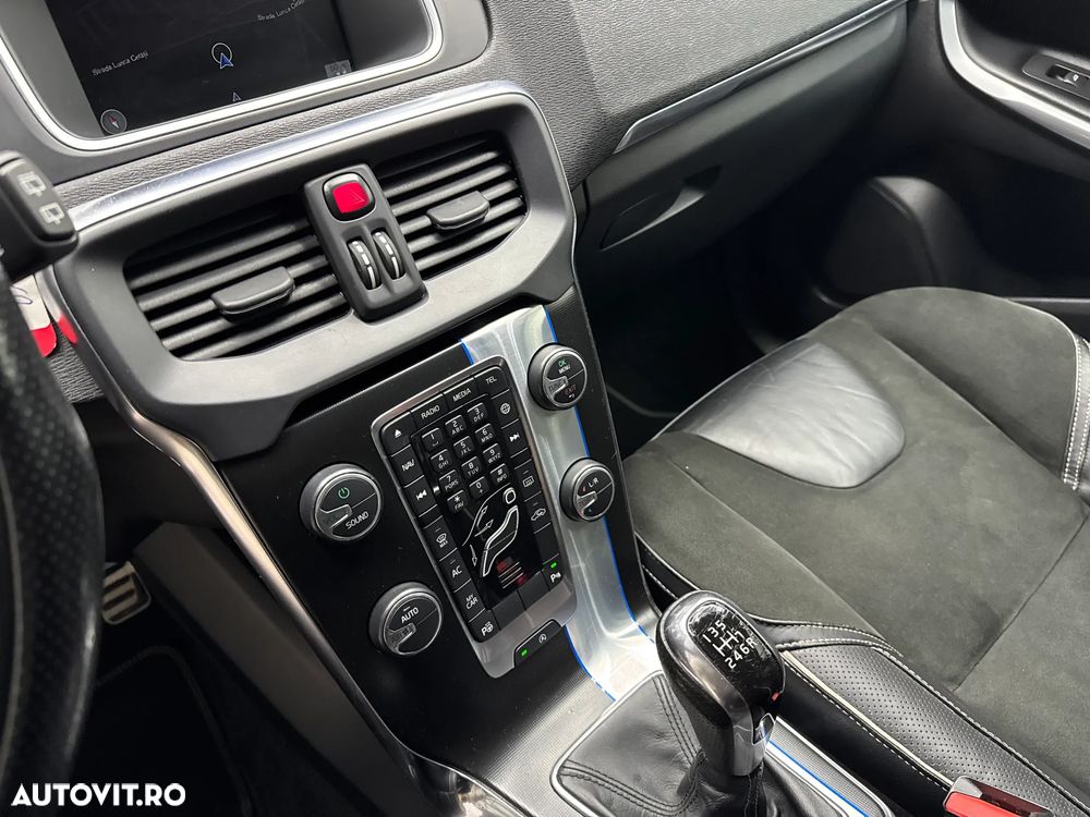 VOLVO V40 2014 — imagine 26
