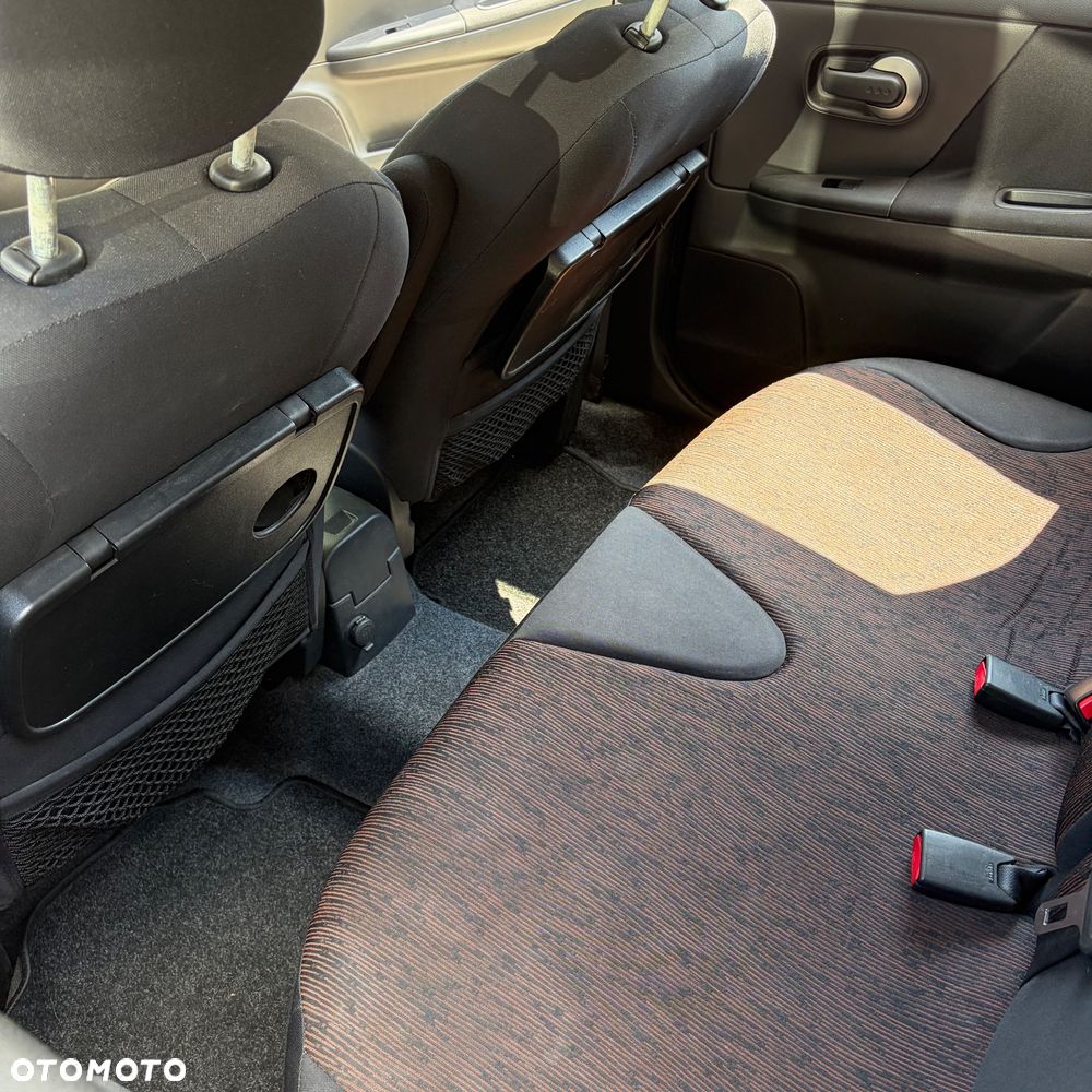 Nissan Note - 4