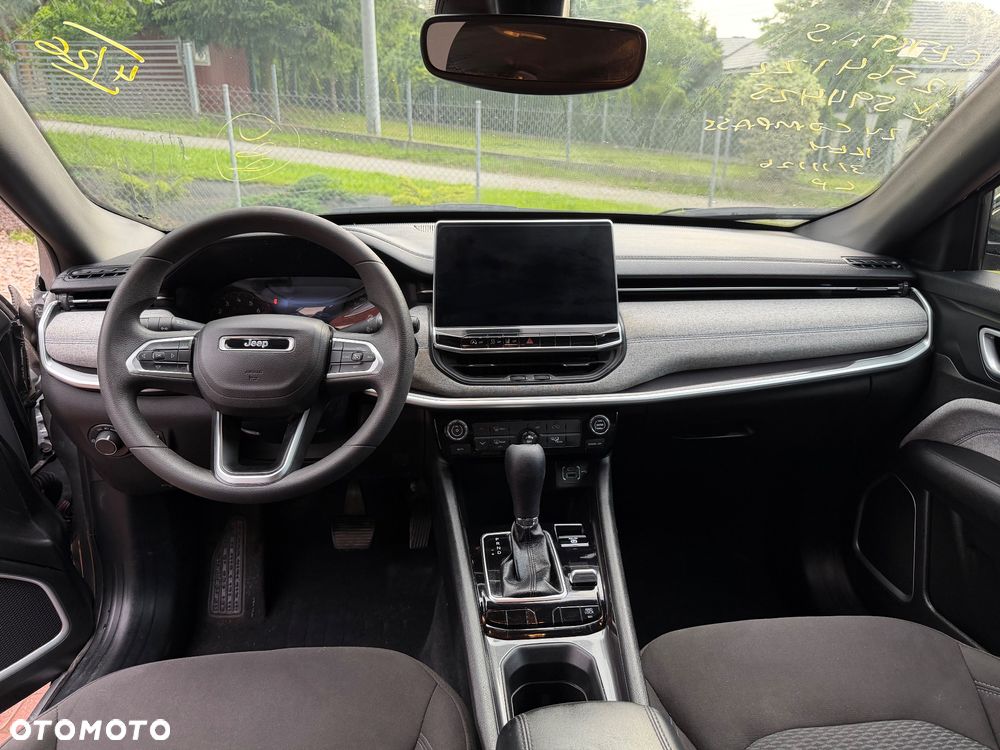 Jeep Compass - 24