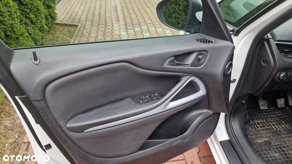 Opel Zafira - 15