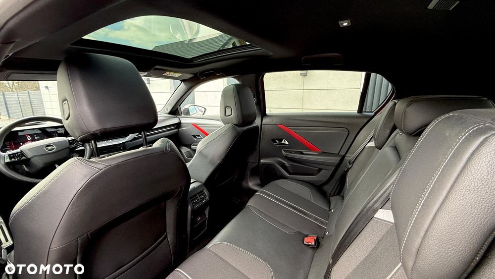 Opel Astra 1.6 T Plug-in Hybrid GS Line - 24