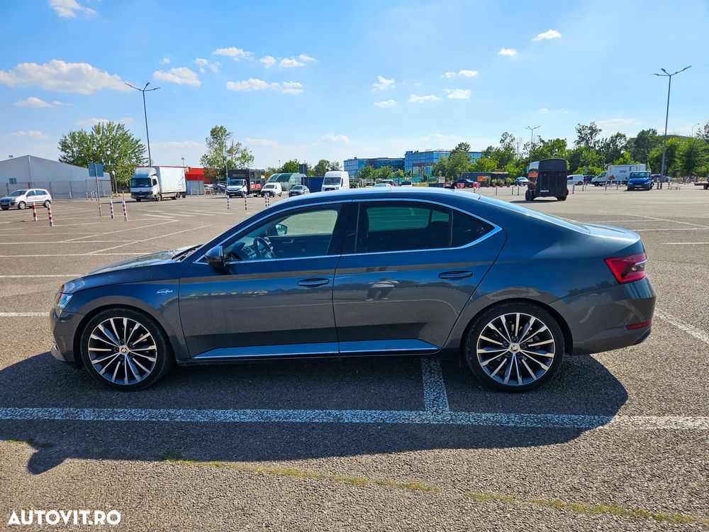 Skoda Superb 2.0 TDI 4x4 DSG Premium Edition - 12