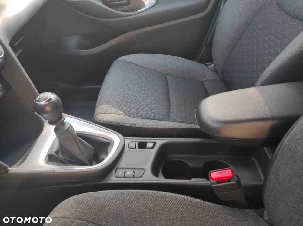 Toyota Yaris 1.5 Comfort - 11