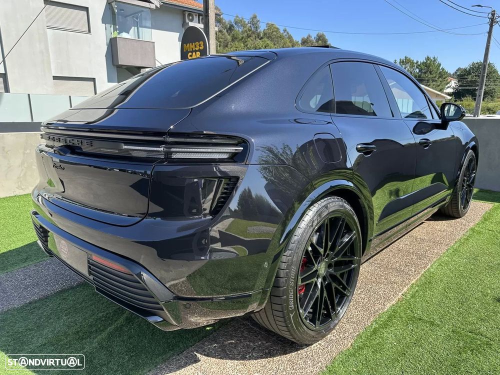 Porsche Macan Electric Turbo - 10