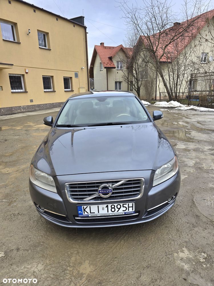 Volvo S80 - 2