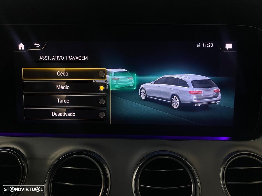 Mercedes-Benz E 300 de Avantgarde 4Matic - 32