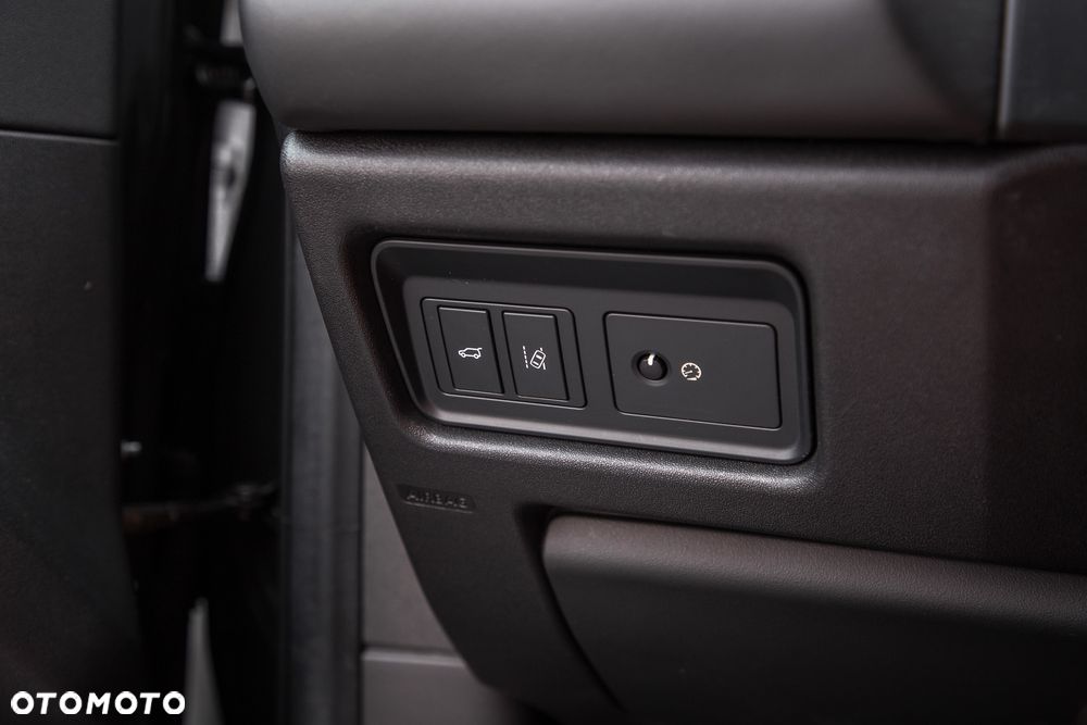 Land Rover Discovery - 32