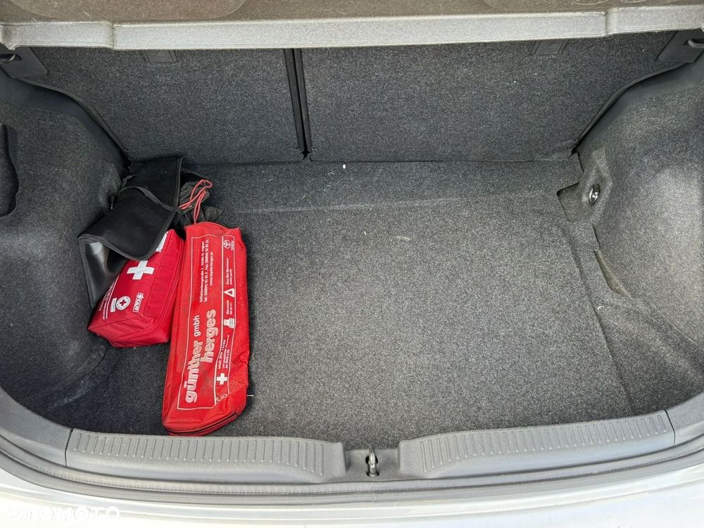 Toyota Auris 1.6 Active - 17