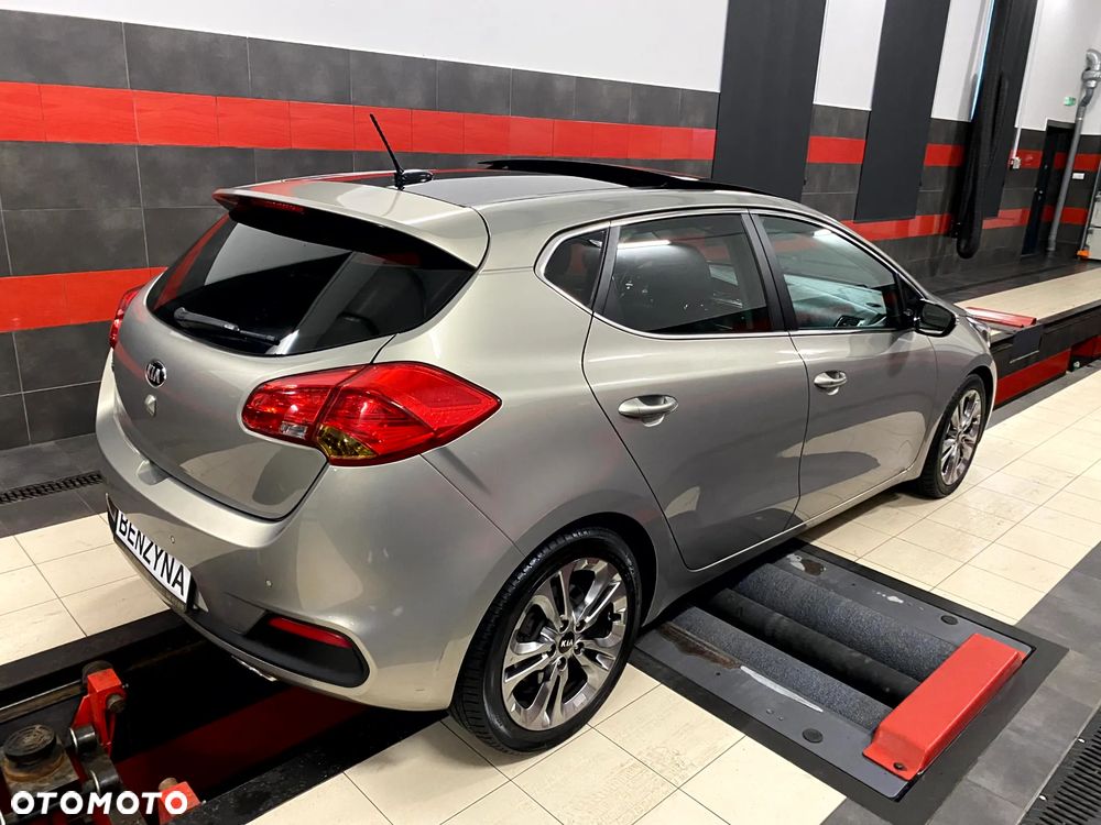 Kia Ceed 1.6 GDI ISG Vision - 11