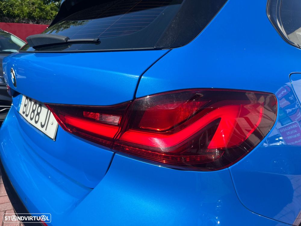 BMW 118 i Pack M Auto - 9