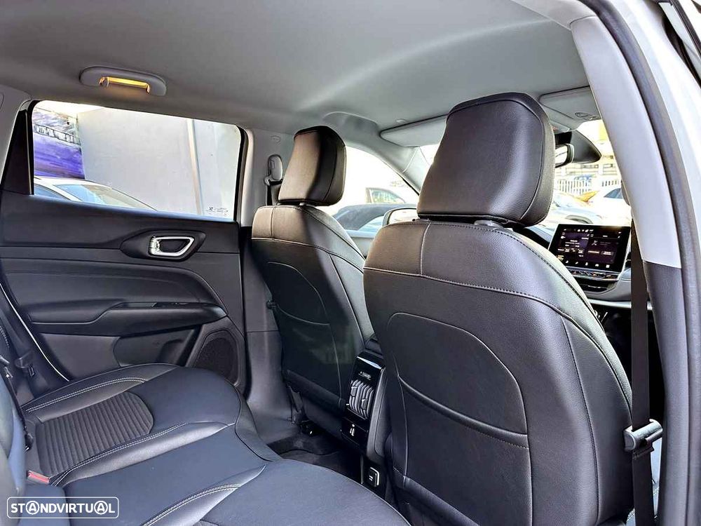 Jeep Compass 1.3 TG Limited - 32