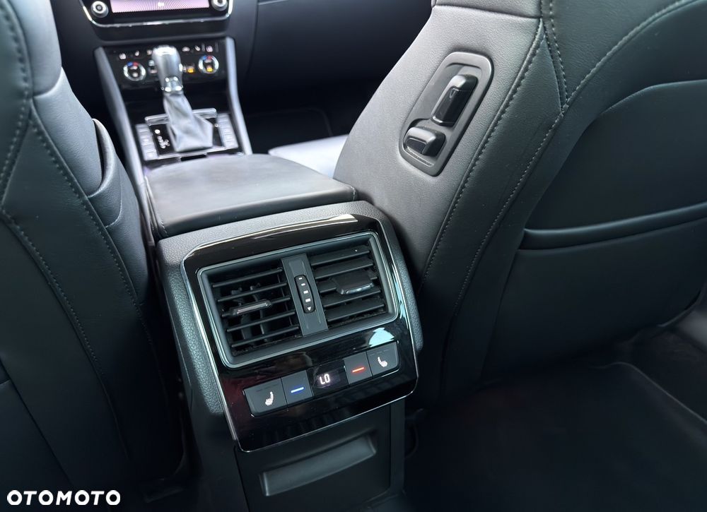 Skoda Superb 2.0 TSI 4x4 Style DSG - 36
