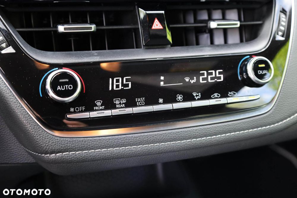 Toyota Corolla 1.8 Hybrid Comfort - 25