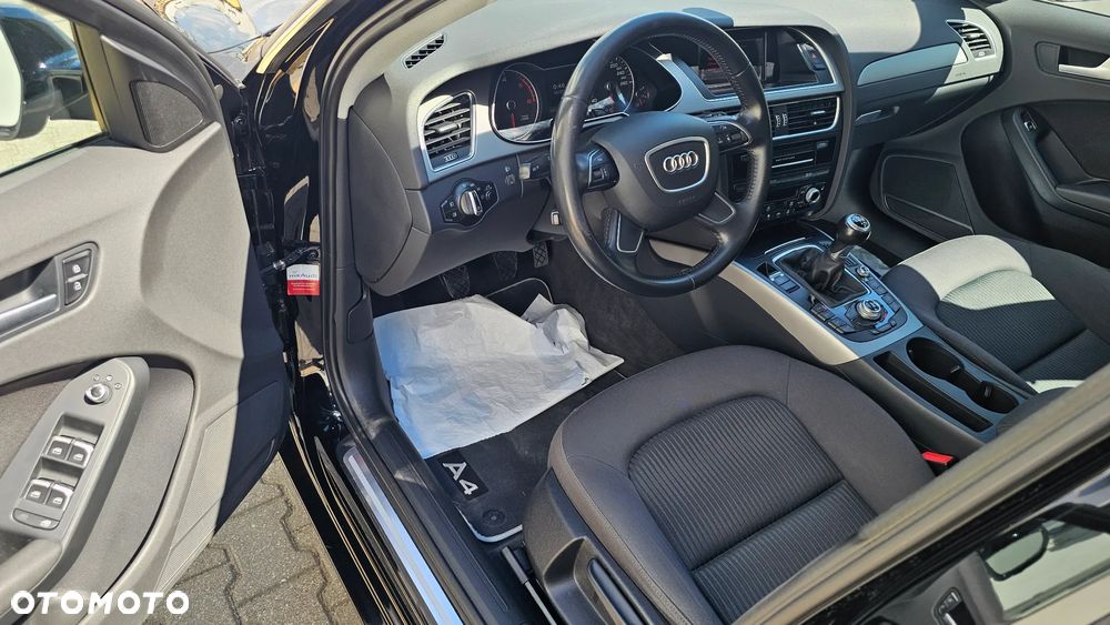 Audi A4 ver-avant-2-0-tdi-e-dpf-ambiente - 17