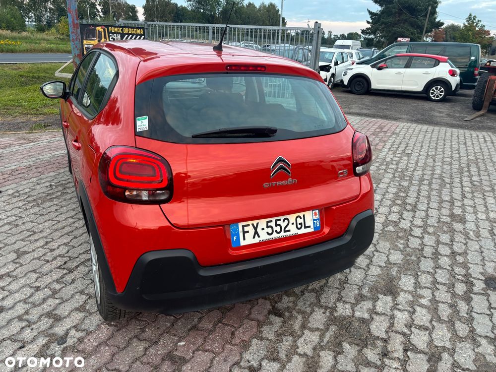 Citroën C3 Pure Tech 82 SHINE - 2