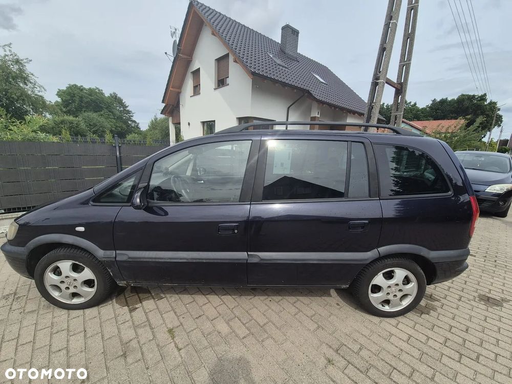 Opel Zafira 1.8 16V Comfort - 3