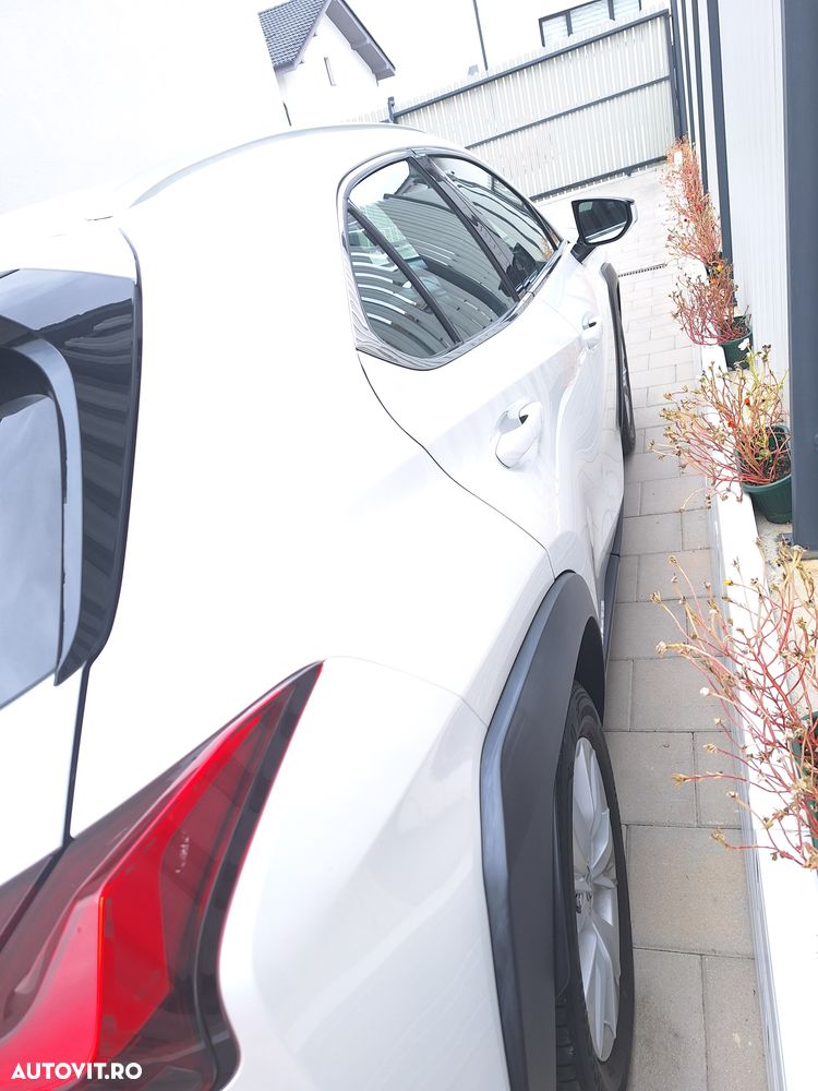 Lexus UX 250h FWD Executive - 4