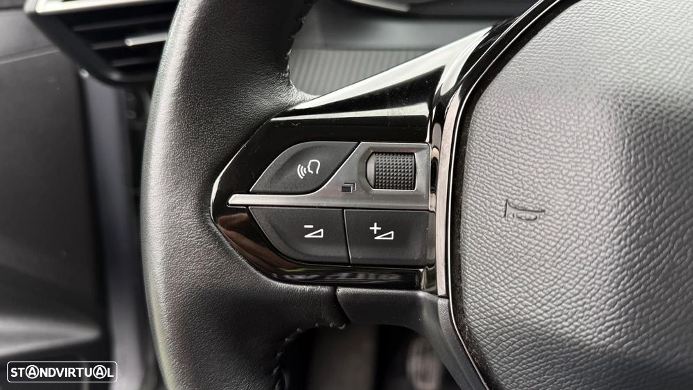 Peugeot 208 1.2 PureTech Active Pack - 18