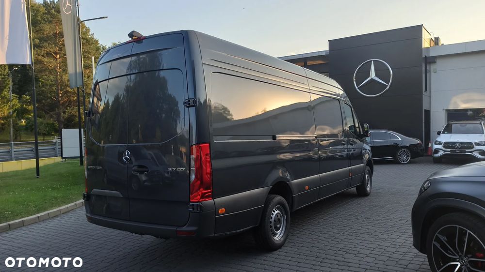 Mercedes-Benz Sprinter - 3