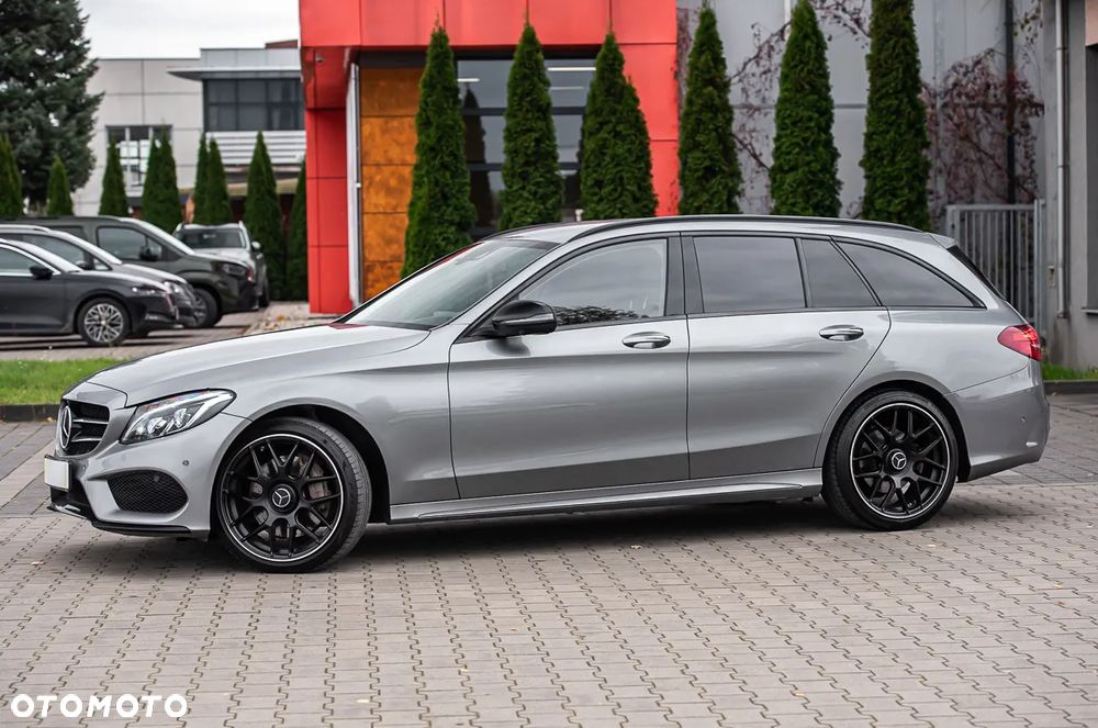 Mercedes-Benz Klasa C 400 4-Matic 9G-TRONIC - 7