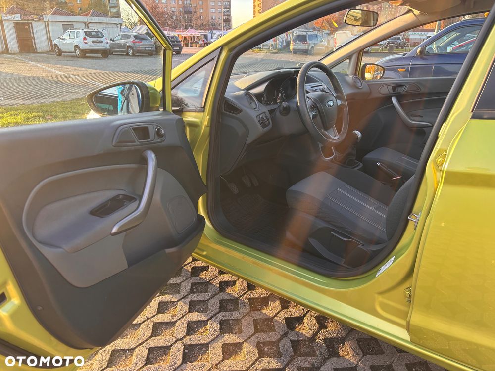 Ford Fiesta 1.25 Ambiente - 9
