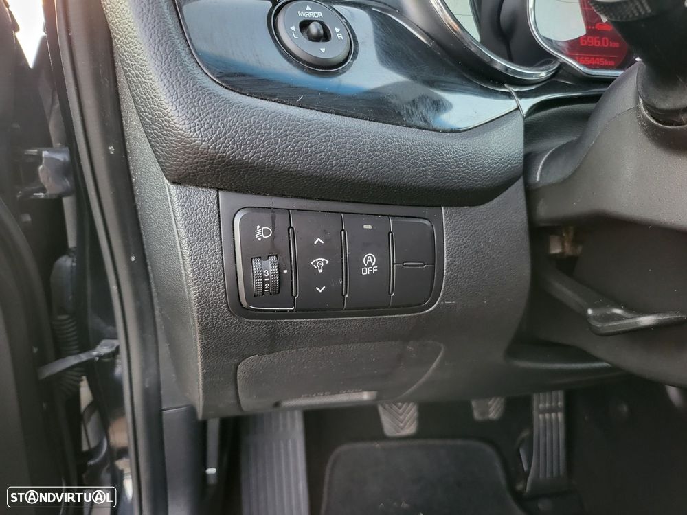 Kia Ceed 1.6 CRDi Prime - 20