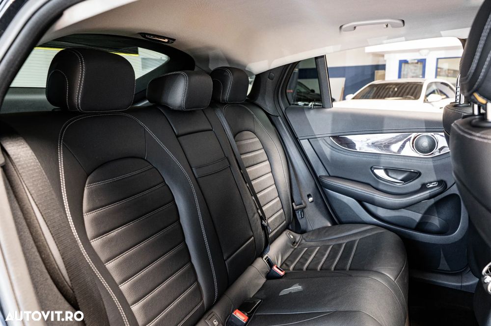 Mercedes-Benz GLC Coupe 220 d 4Matic 9G-TRONIC AMG Line - 29