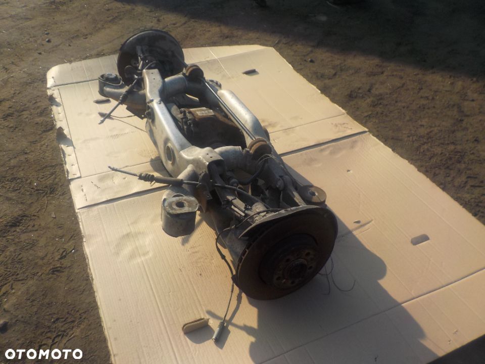 BMW E60 3.0 B BELKA MOST DYFER 7563457 - 2