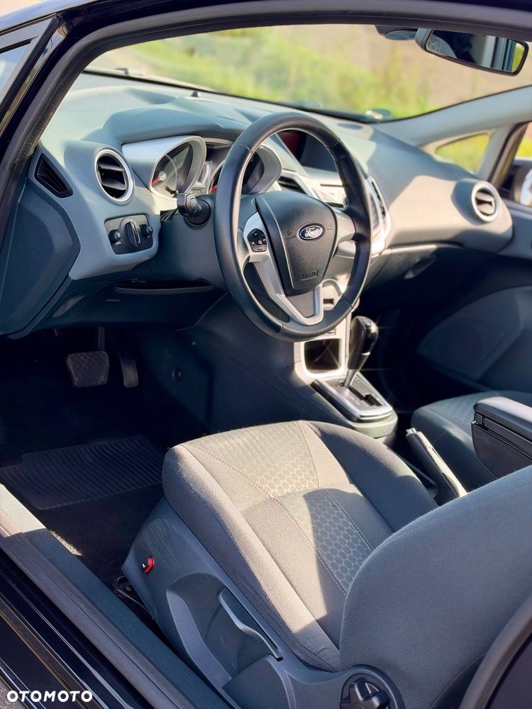 Ford Fiesta 1.4 Autom Titanium - 20