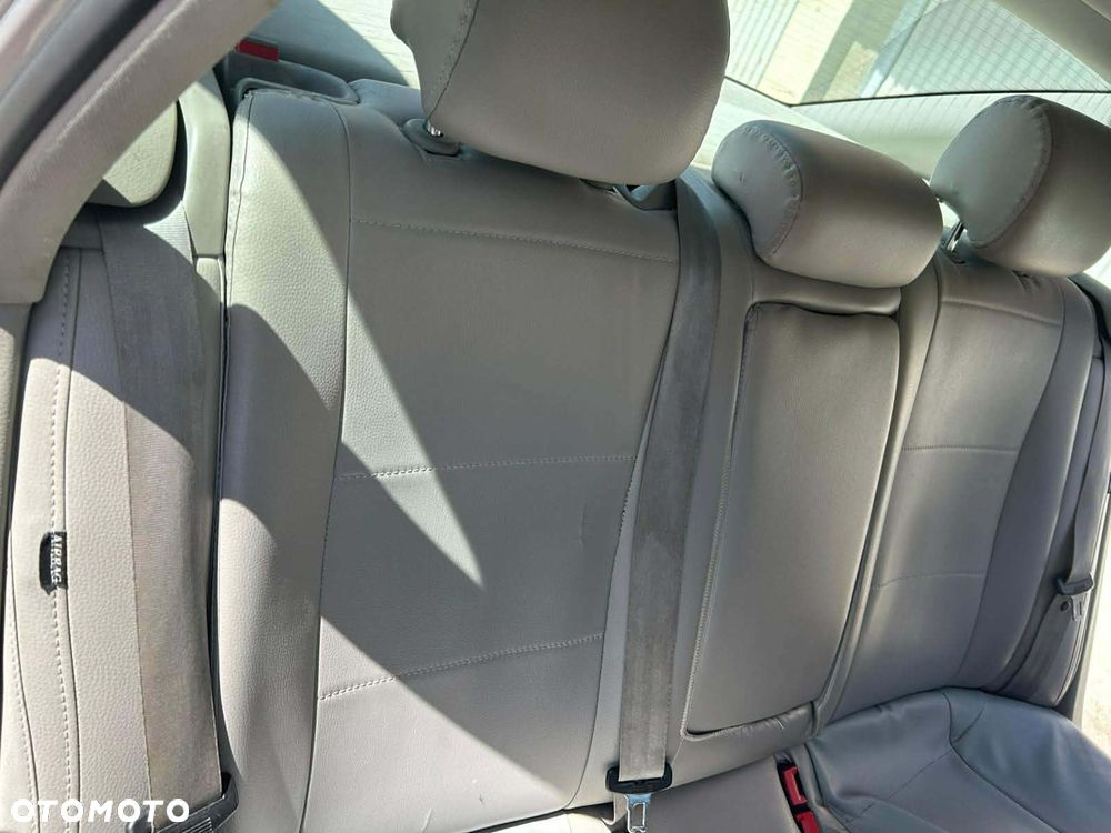 Audi A6 Limousine 2.4 - 13