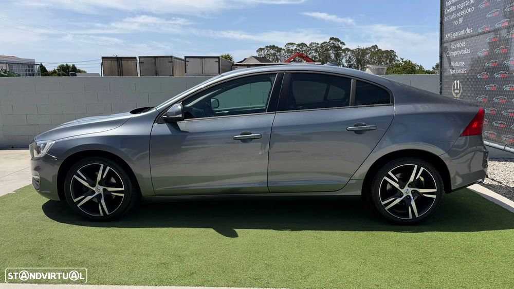 Volvo S60 D4 Momentum - 11