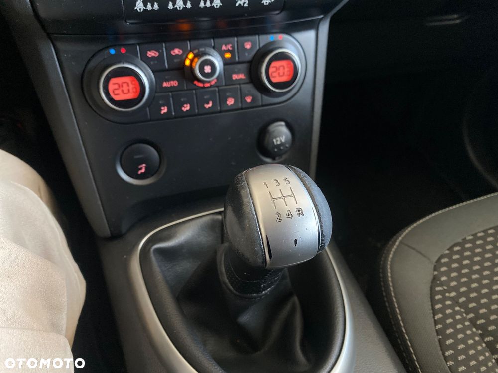 Nissan Qashqai 1.6 I-Way - 23