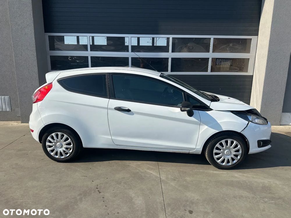 Ford Fiesta 1.5 TDCi SYNC Edition - 8