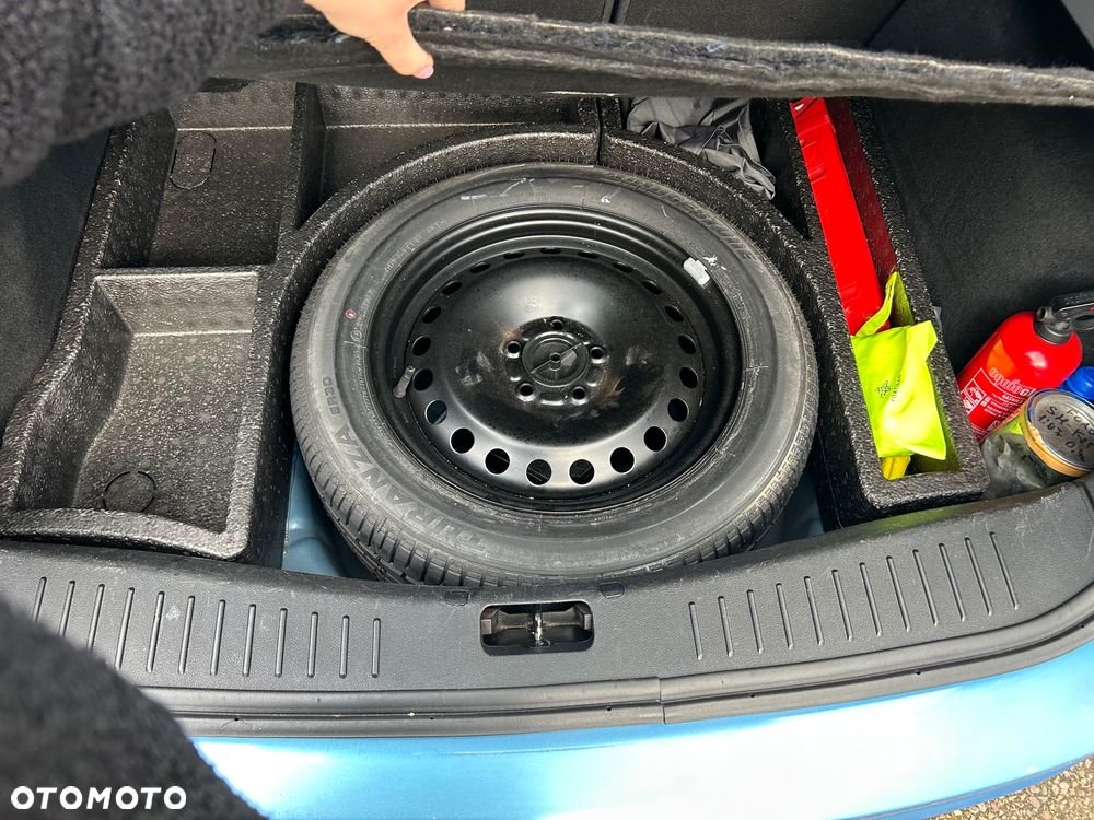 Ford Focus 1.6 Trend EU5 - 9