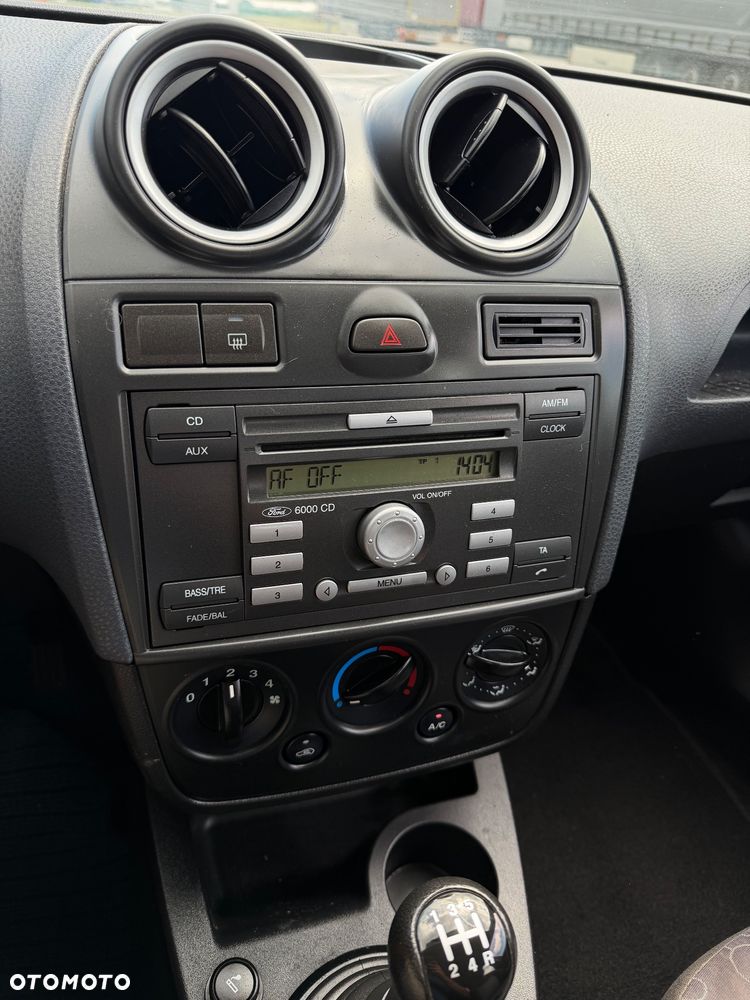 Ford Fiesta 1.3 - 14