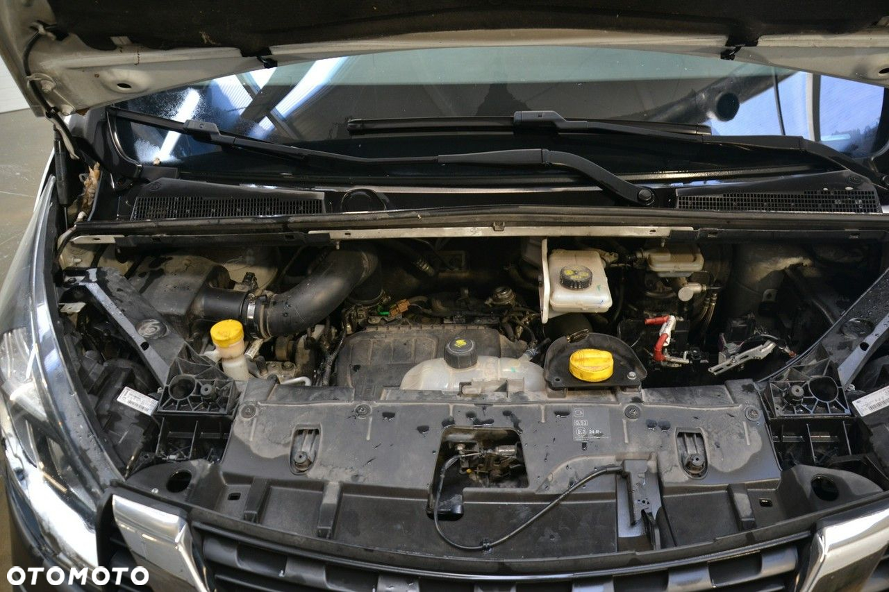 Nissan NV300 - 26