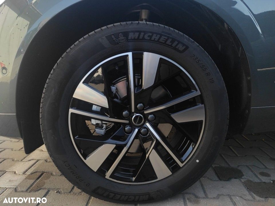 Volvo XC 60 B5 AT AWD MHEV Plus Dark - 21