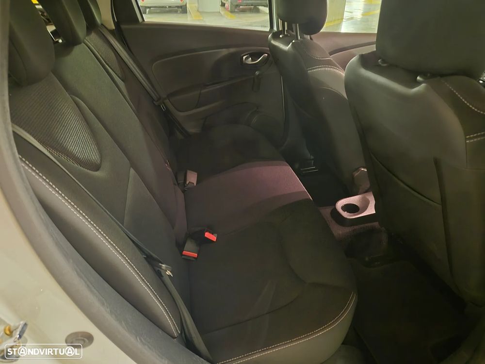 Renault Clio Sport Tourer 0.9 TCE Confort - 27