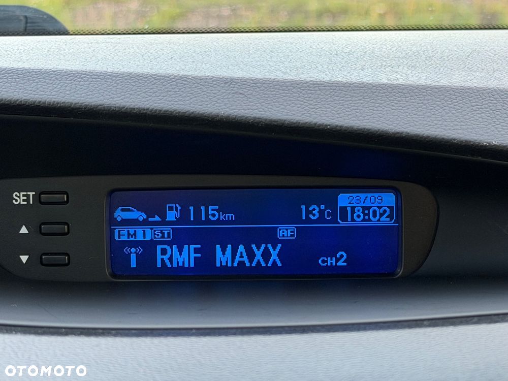 Hyundai i20 1.25 Wersja Jubileuszowa - 38